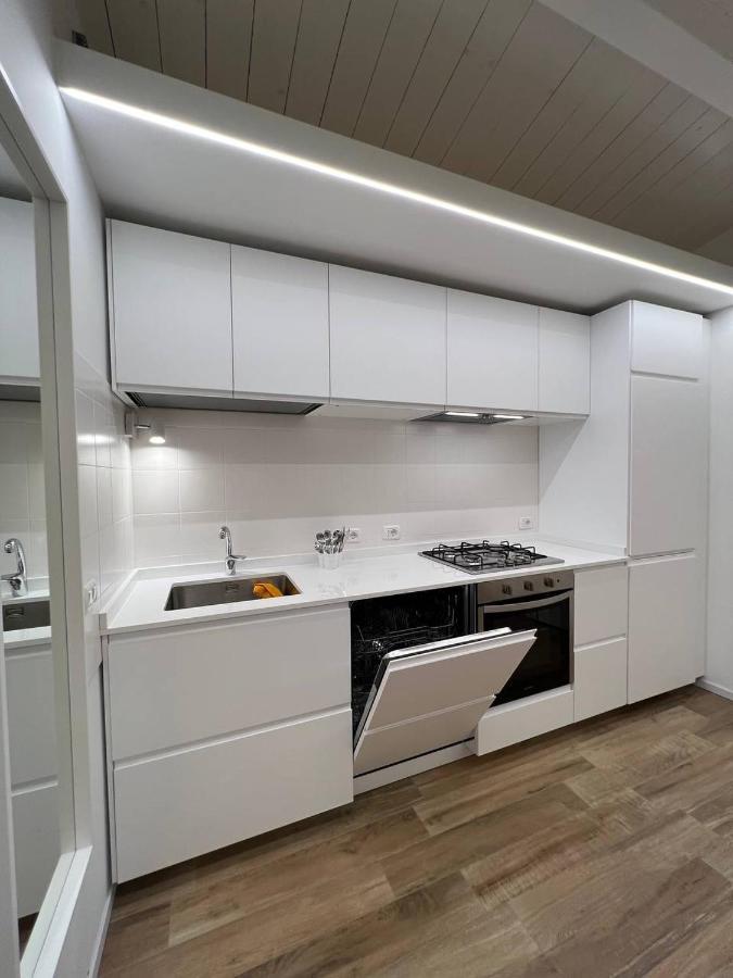 Casa Klimt Vicinissima Al Mare Parcheggio Privato Gratuito Se Disponibile Διαμέρισμα Πεσκάρα Εξωτερικό φωτογραφία