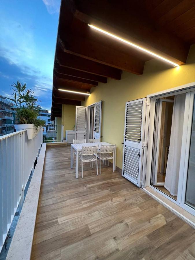 Casa Klimt Vicinissima Al Mare Parcheggio Privato Gratuito Se Disponibile Διαμέρισμα Πεσκάρα Εξωτερικό φωτογραφία